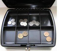 Příruční pokladna, s přihrádkami na mince, velikost 200 x 160 x 90 mm